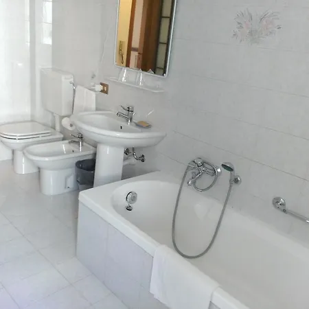 Affittacamere Rossobarolo *